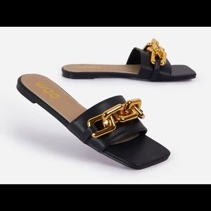 NWT CHAINY CHAIN DETAIL SQUARE TOE FLAT SLIDER SANDAL IN BLACK FAUX LEATHER